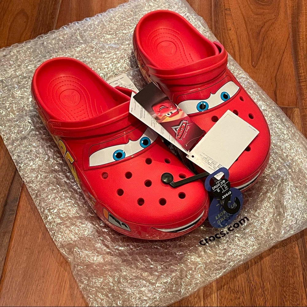 CROCS Classic Clog CARS Lightning McQueen Disney